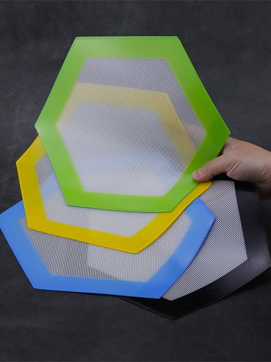 Hexagon Silicone Dab Mat, 5 image Hexagon Silicone Dab Mat, 5 image