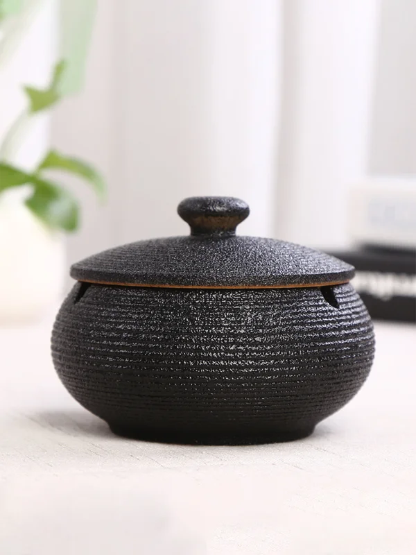 Black Windproof Ceramic Ashtray