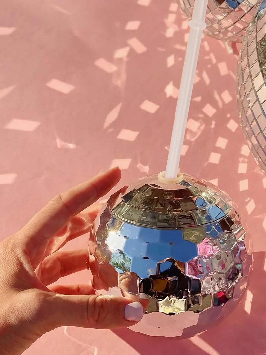 disco-party-cups-with-lid-and-reusable-straw3 disco-party-cups-with-lid-and-reusable-straw3