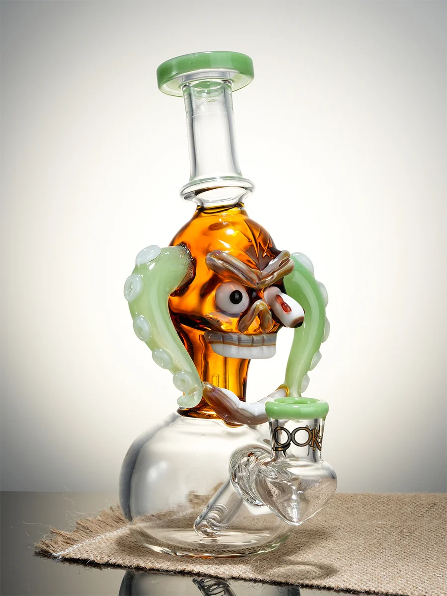 Lookah Rig 8" Mini Cool Tyrannosaurus Rex Skull Dab Rig, Colors: Green, 4 image Lookah Rig 8" Mini Cool Tyrannosaurus Rex Skull Dab Rig, Colors: Green, 4 image