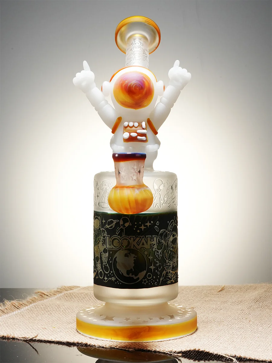 Lookah 10" Cool Space Astronaut Glass Bong, Color: Yellow, 5 image Lookah 10" Cool Space Astronaut Glass Bong, Color: Yellow, 5 image