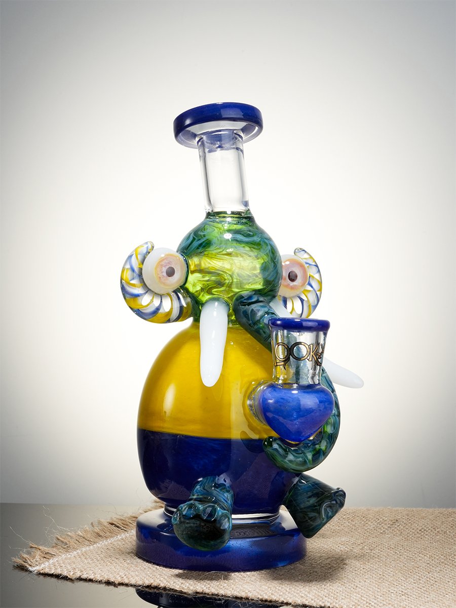 Lookah Rig 8" Mini Multicolored Elephant Dab Rig - Water Blue, Colors: Water Blue   , 3 image Lookah Rig 8" Mini Multicolored Elephant Dab Rig - Water Blue, Colors: Water Blue   , 3 image