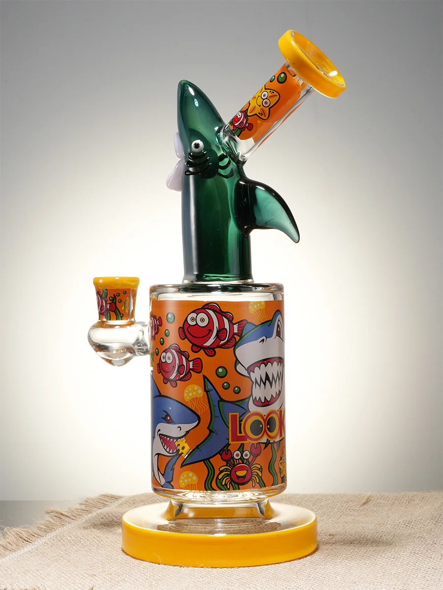 Lookah 9" Cool Shark Attack Showerhead Perc Glass Bong, Color: Green, 5 image Lookah 9" Cool Shark Attack Showerhead Perc Glass Bong, Color: Green, 5 image