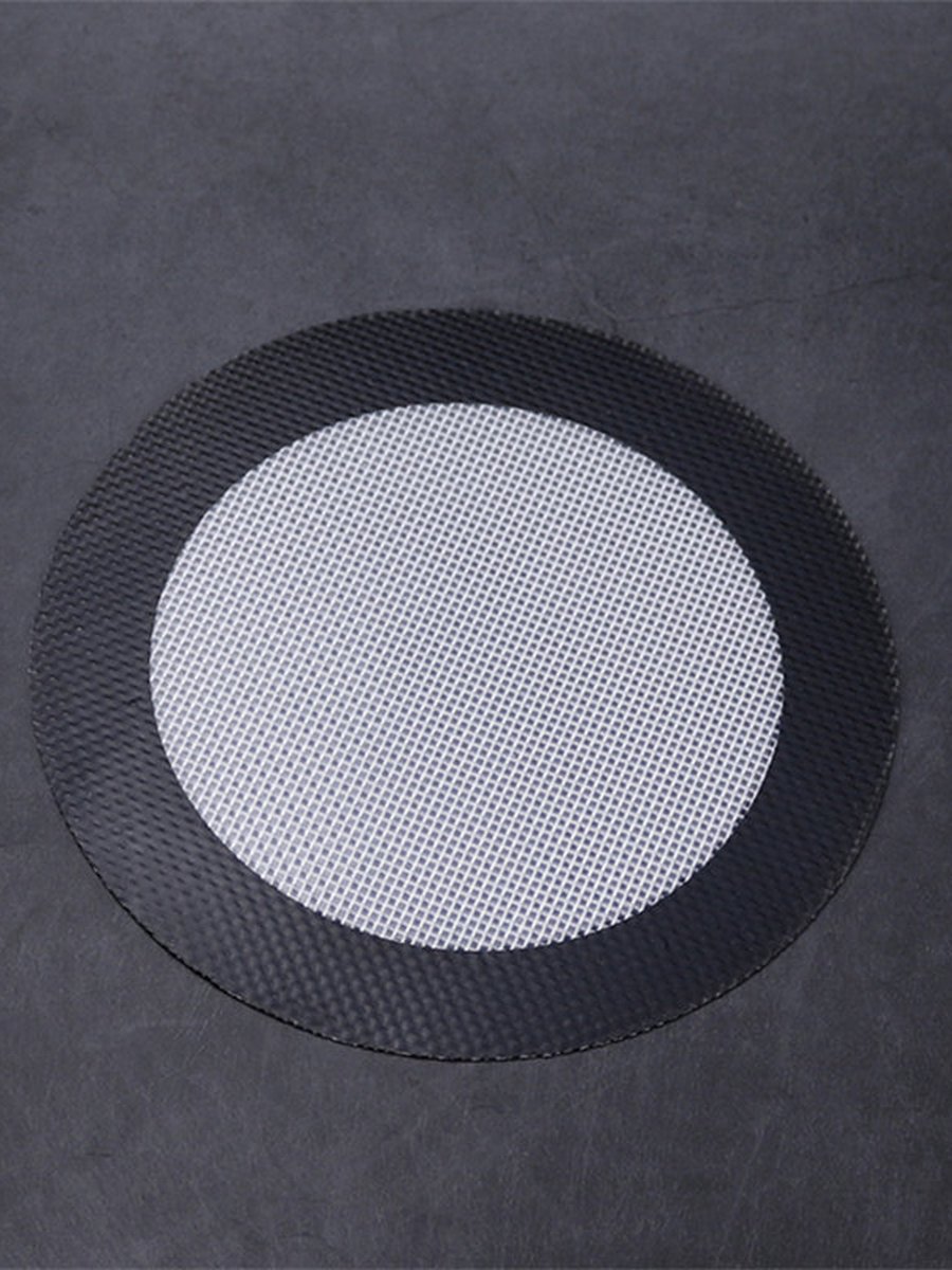 Circular Silicone Dab Mat, Size: S, 4 image Circular Silicone Dab Mat, Size: S, 4 image