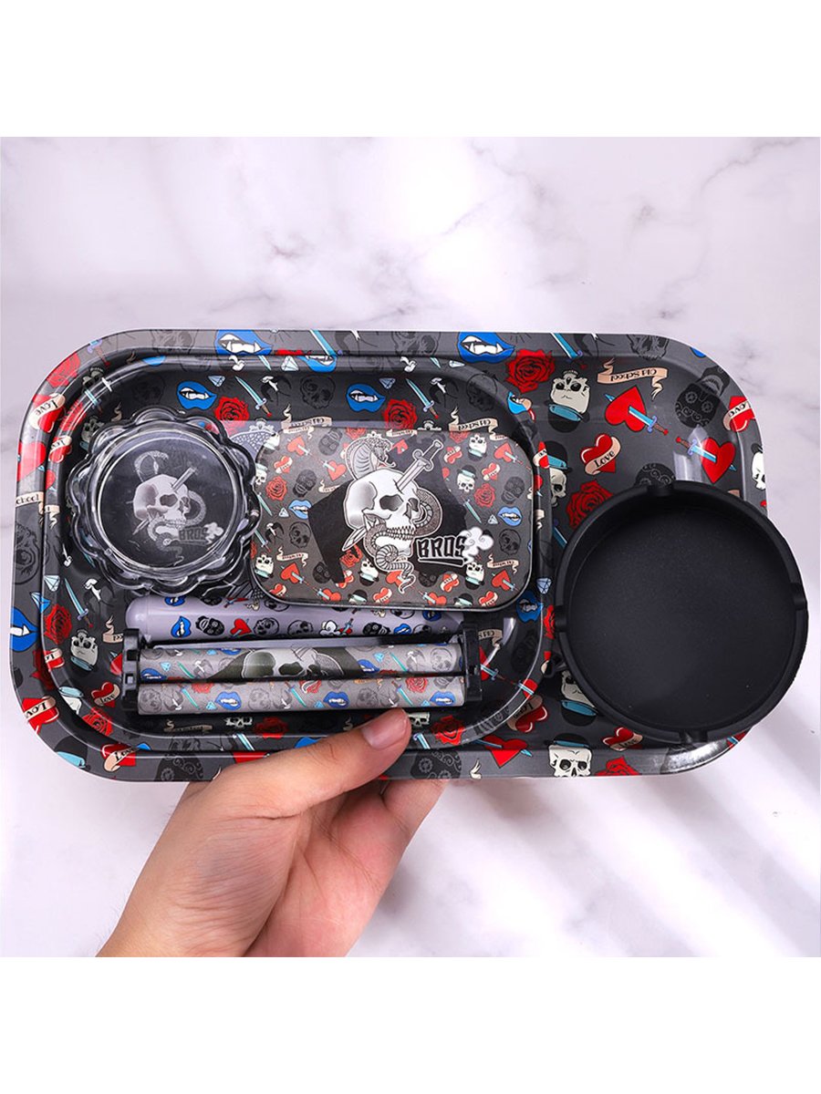 Cartoon Characters Tinplate Rolling Tray Set Usage