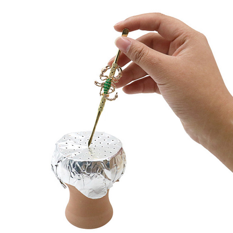 Scorpion-Inlaid Diamond Scoop Dab Tool Scorpion-Inlaid Diamond Scoop Dab Tool