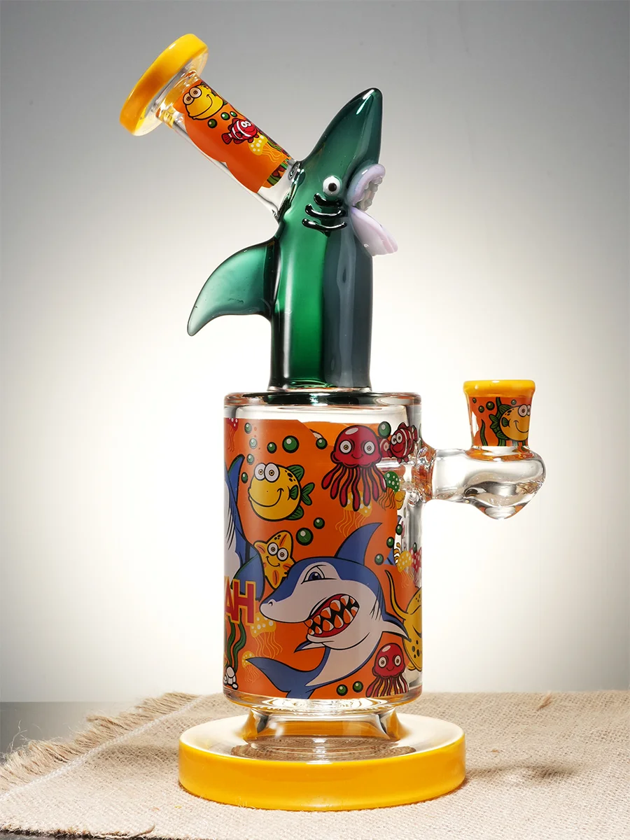 Lookah 9" Cool Shark Attack Showerhead Perc Glass Bong, Color: Green, 8 image Lookah 9" Cool Shark Attack Showerhead Perc Glass Bong, Color: Green, 8 image