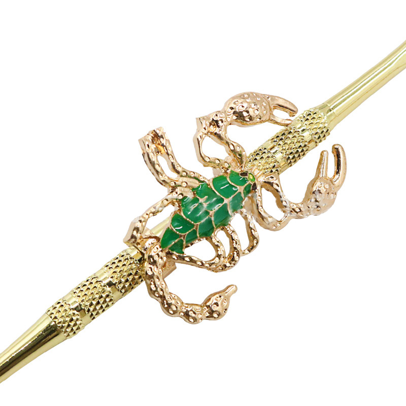 Scorpion-Inlaid Diamond Scoop Dab Tool