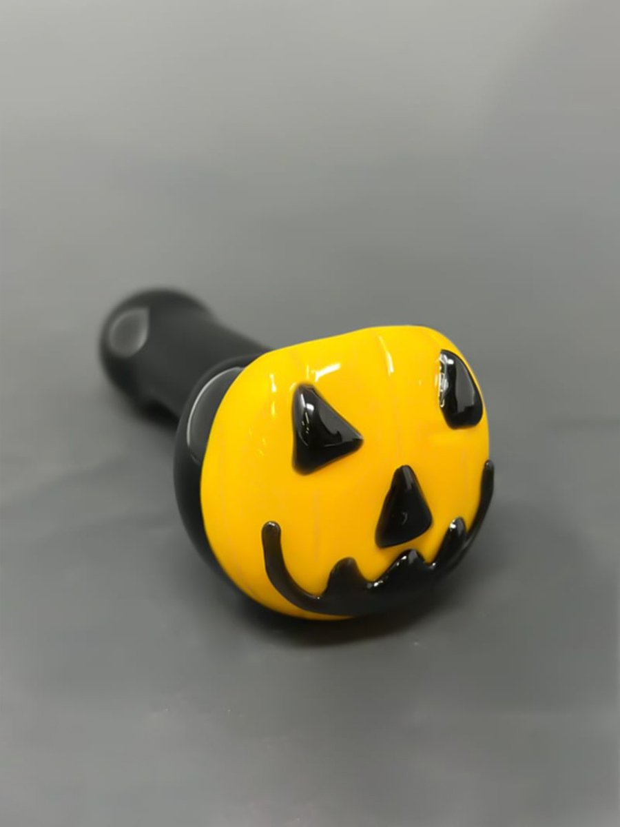 Pumpkin Glass Pipe, 4 image Pumpkin Glass Pipe, 4 image