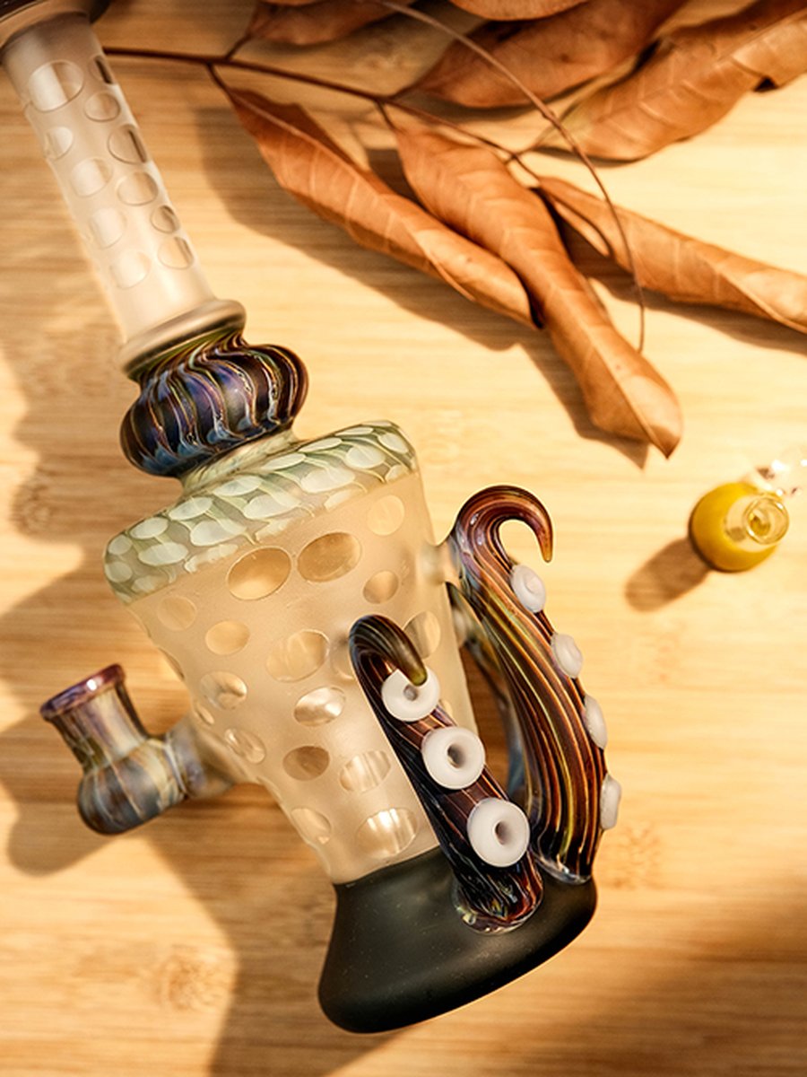 10.5 " Octopus Bong | Frosted Glass, Colors: Purple, 4 image