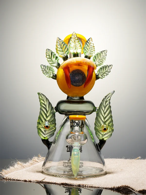 Lookah 9.5" Three-eyed hemp leaf Beaker Glass Bong Green Front